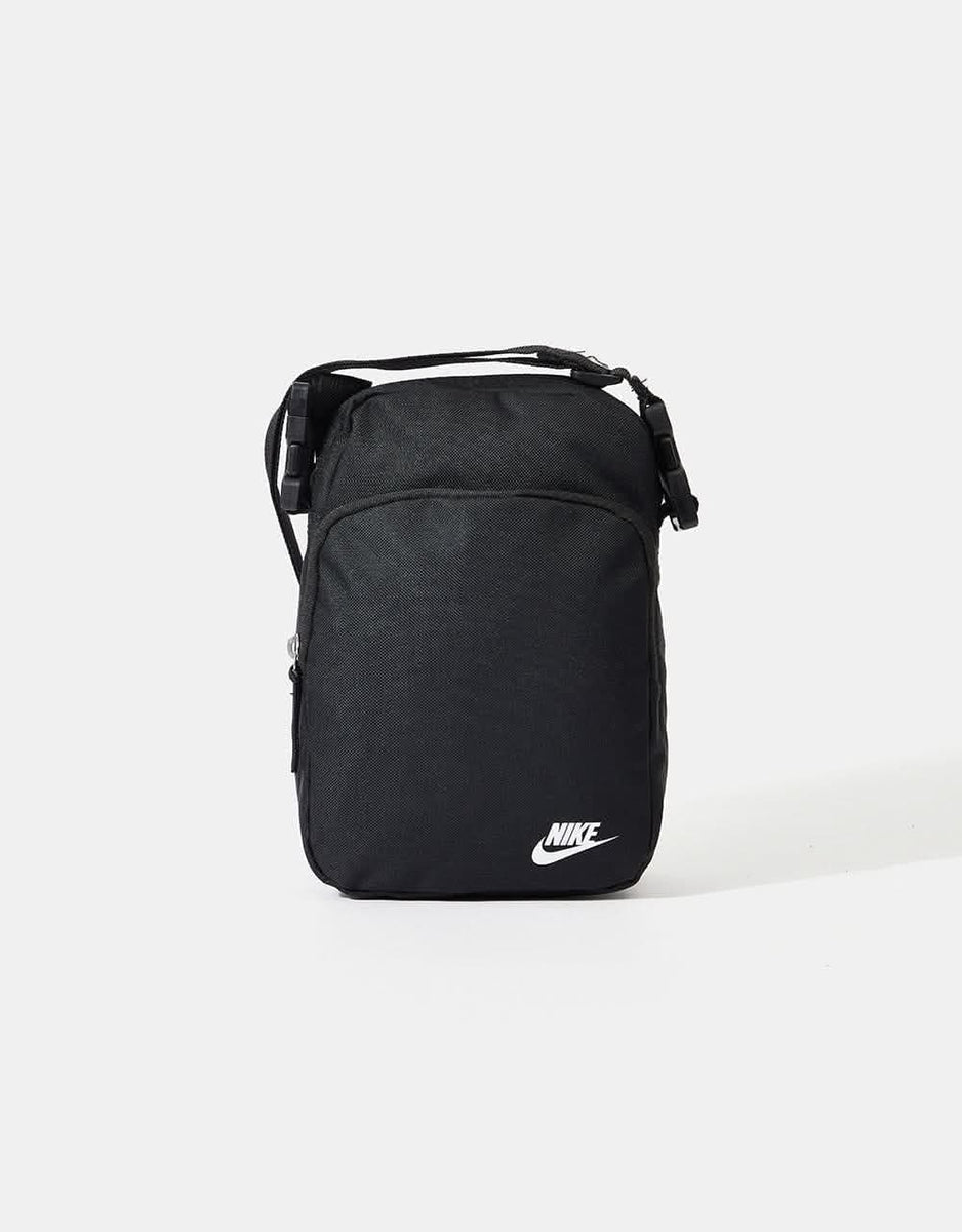 nike sb black bag