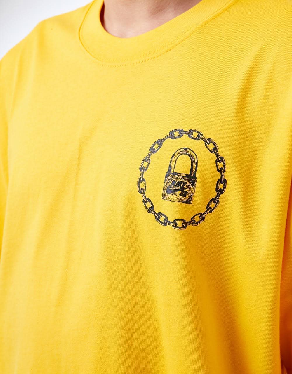 Nike SB On Lock T-Shirt - University Gold