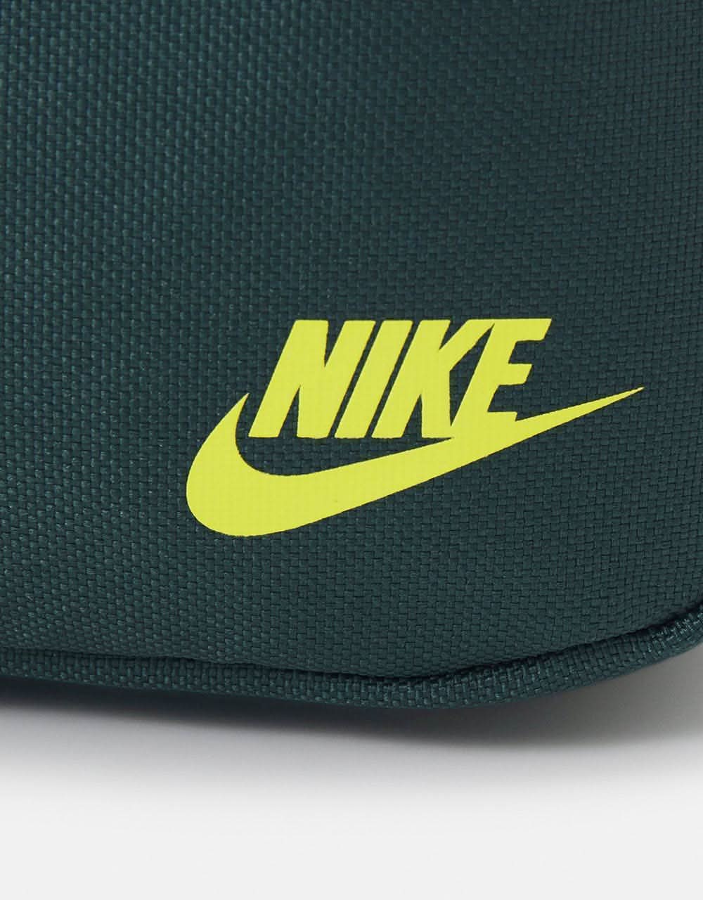 Nike SB Heritage Cross Body Bag - Deep Jungle/High Voltage