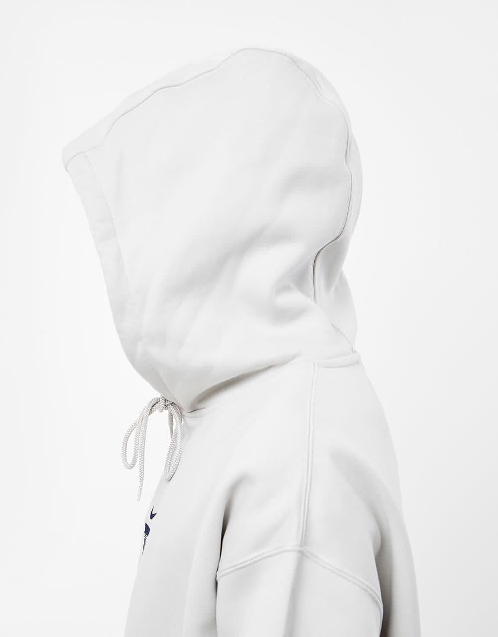 Nike SB Veikos GFX Pullover Hoodie - Light Bone/Midnight Navy