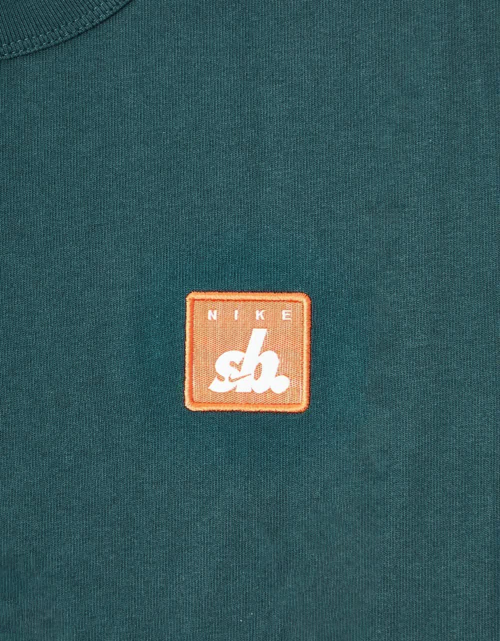 Nike SB Embroidered Patch T-Shirt - Deep Jungle