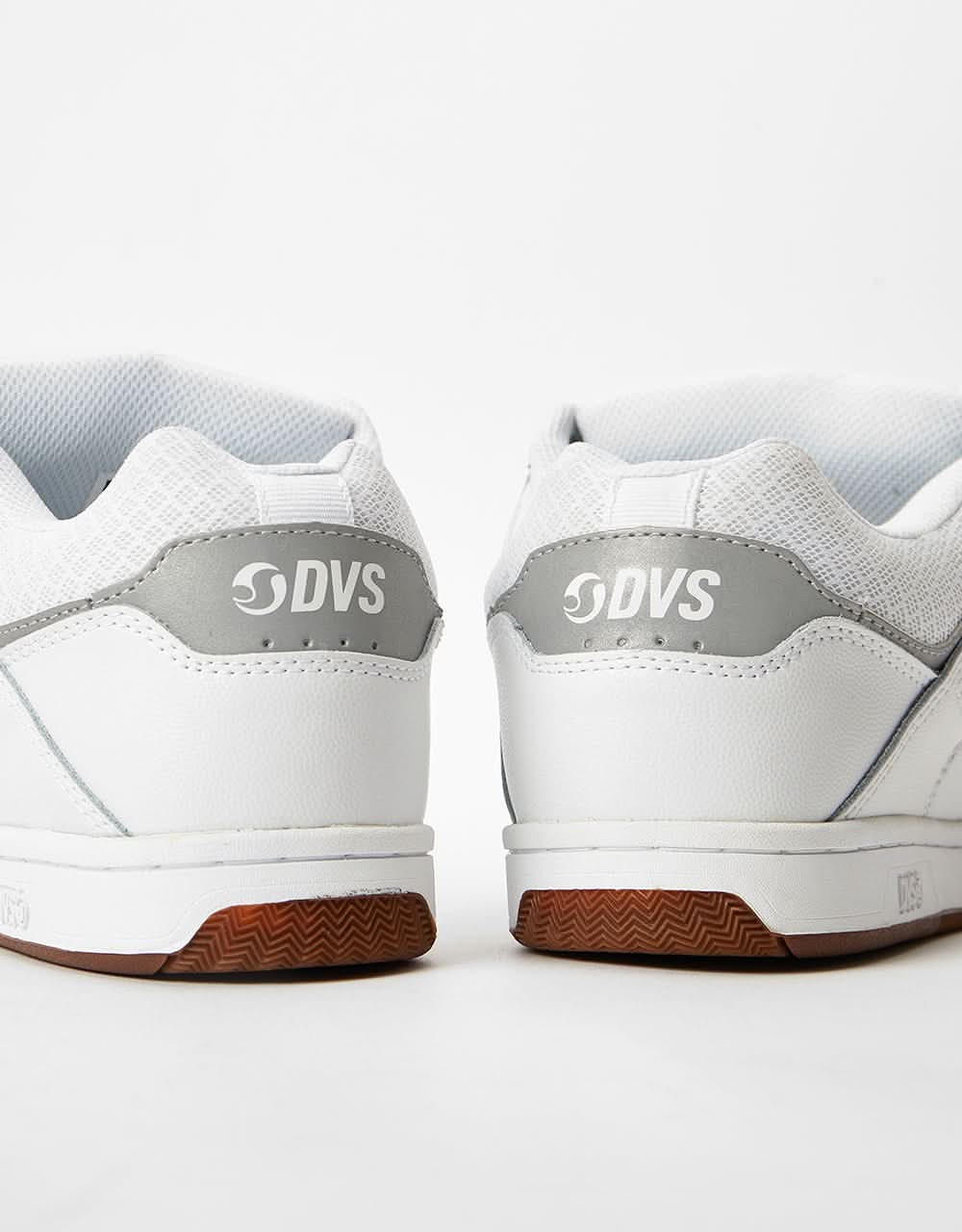 DVS Enduro 125 Skate Shoes - White/Gum Leather
