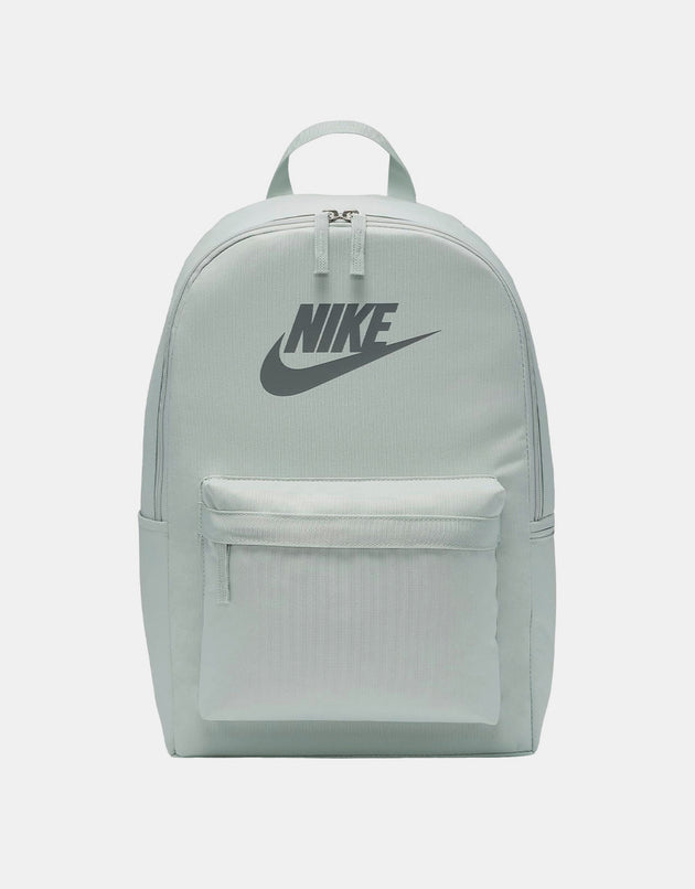 Nike Heritage Backpack - Light Silver/Light Silver/Smoke Grey