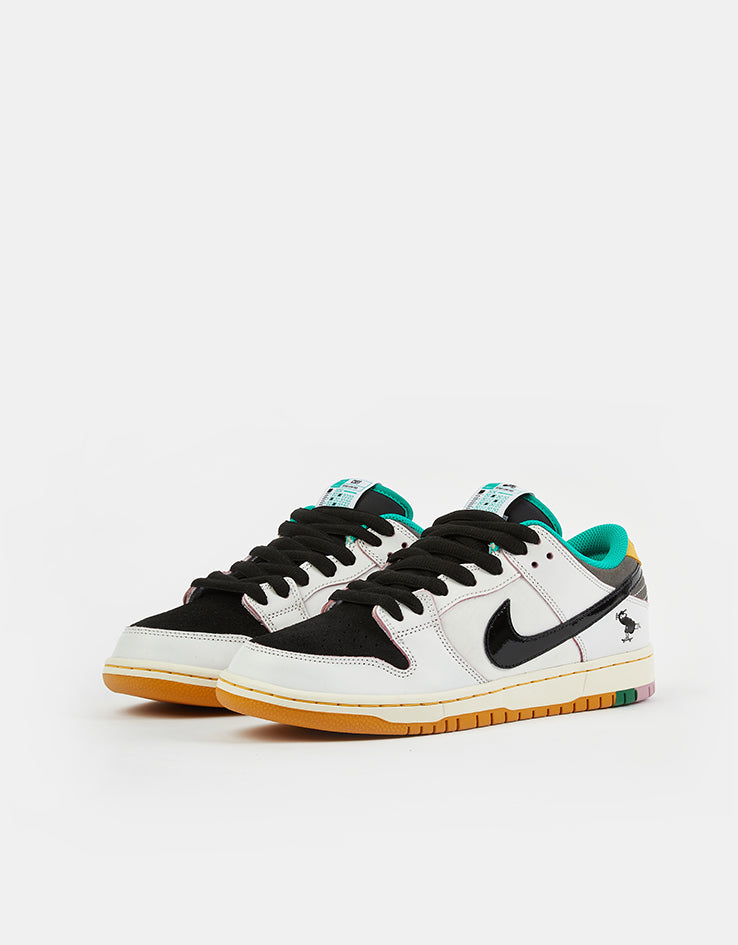 CSEF × Nike SB Dunk Low Pro QS Nike SB 'CSEF' Dunk Low Pro QS Skate Shoes - Summit White/Black