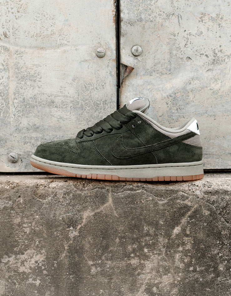 Nike SB Dunk Low Pro B Skate Shoes - Sequoia/Sequoia-Light Army