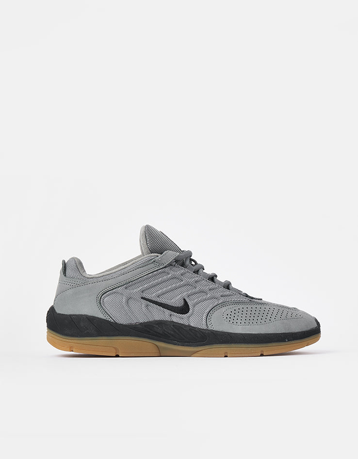 靴 Nike SB Dunk Low ISO Cool Grey/Black Nike SB Dunk Low Pro ISO Cool Grey - Black - Gum – Black