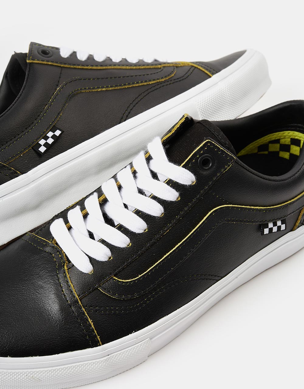 Vans Skate Old Skool R1 UK Exclusive Skate Shoes - (Wearaway) Black/True White