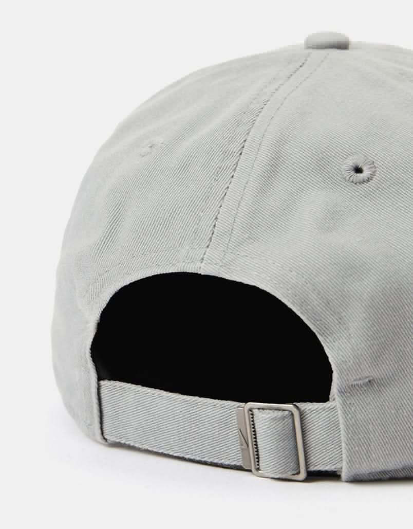Nike Club Unstructured Futura Wash Cap - Particle Grey/White