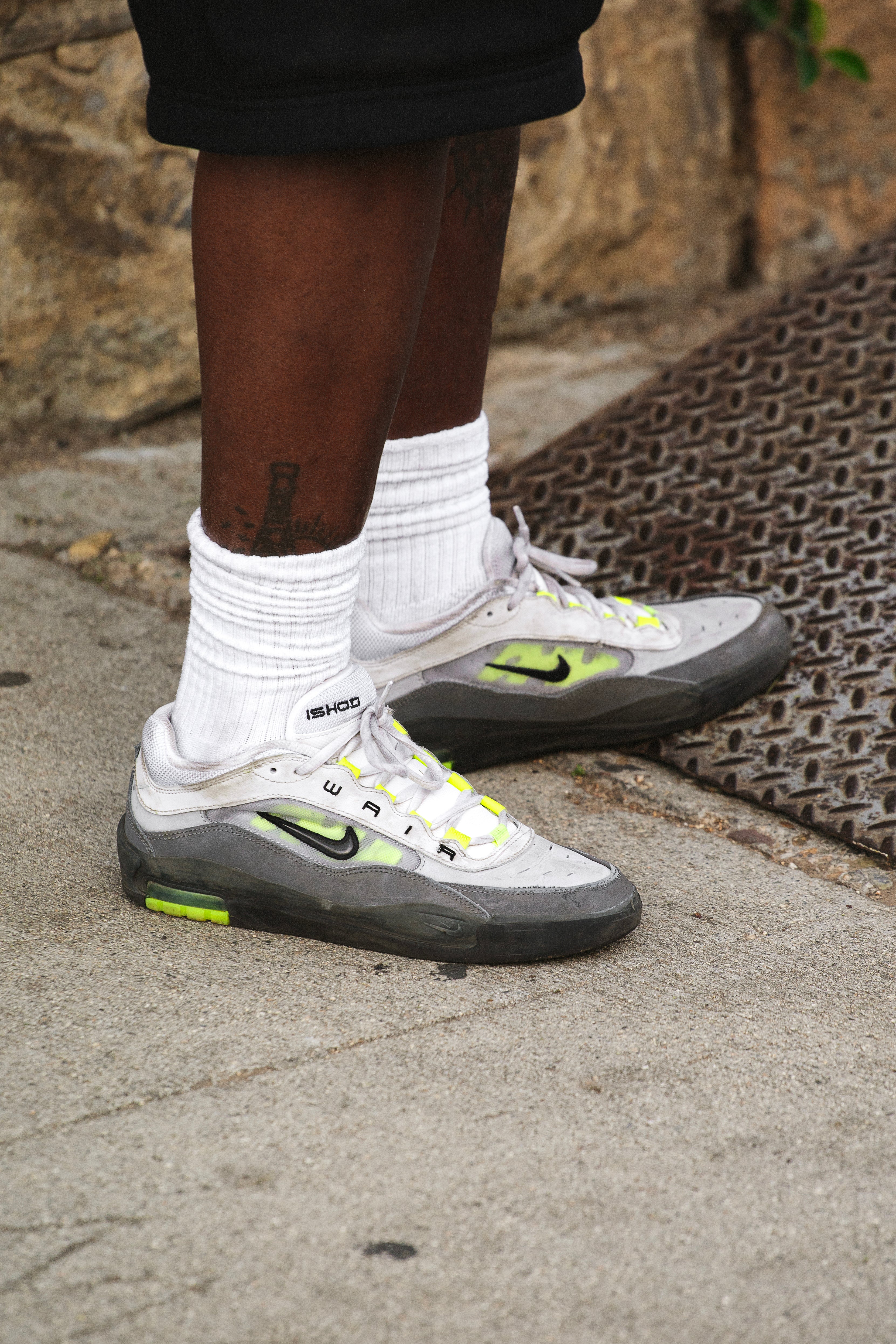 Nike SB "Neon" Air Max Ishod