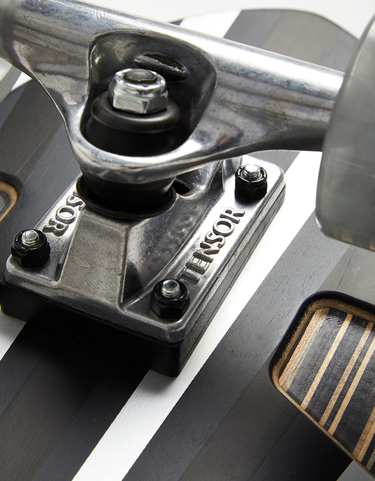 Dusters Keen V-Ply Cruiser - 8.25" x 31"