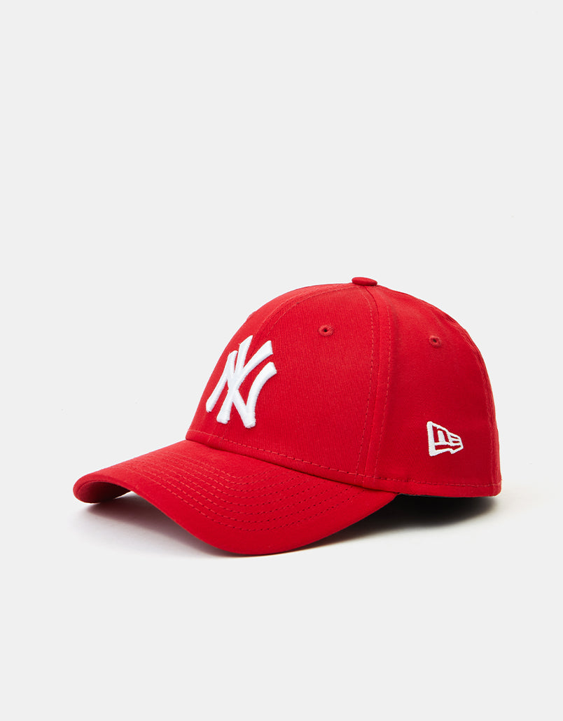 New Era 39Thirty League Basic New York Yankees Cap - Scarlet/White