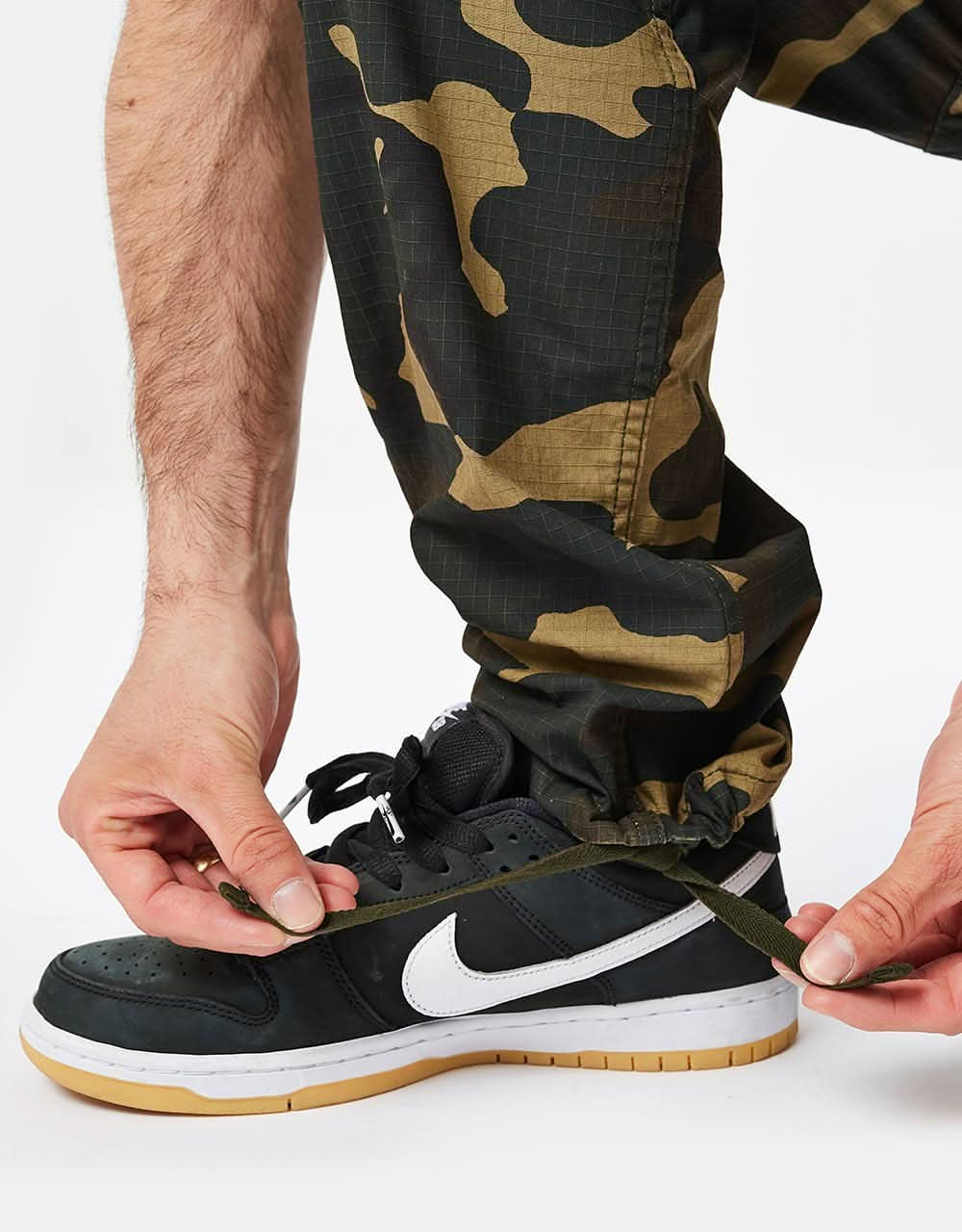 Carhartt WIP Aviation Pant - Camo Laurel (Rinsed)