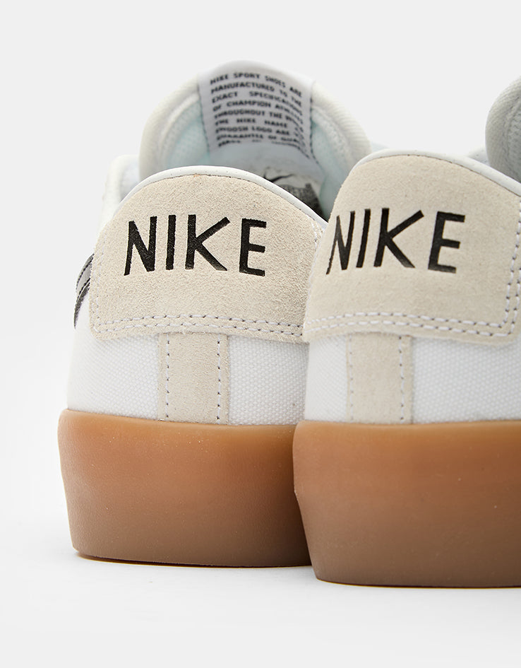 Nike sb zoom blazer low pro gt 27.0 靴下付き Nike SB Zoom Blazer