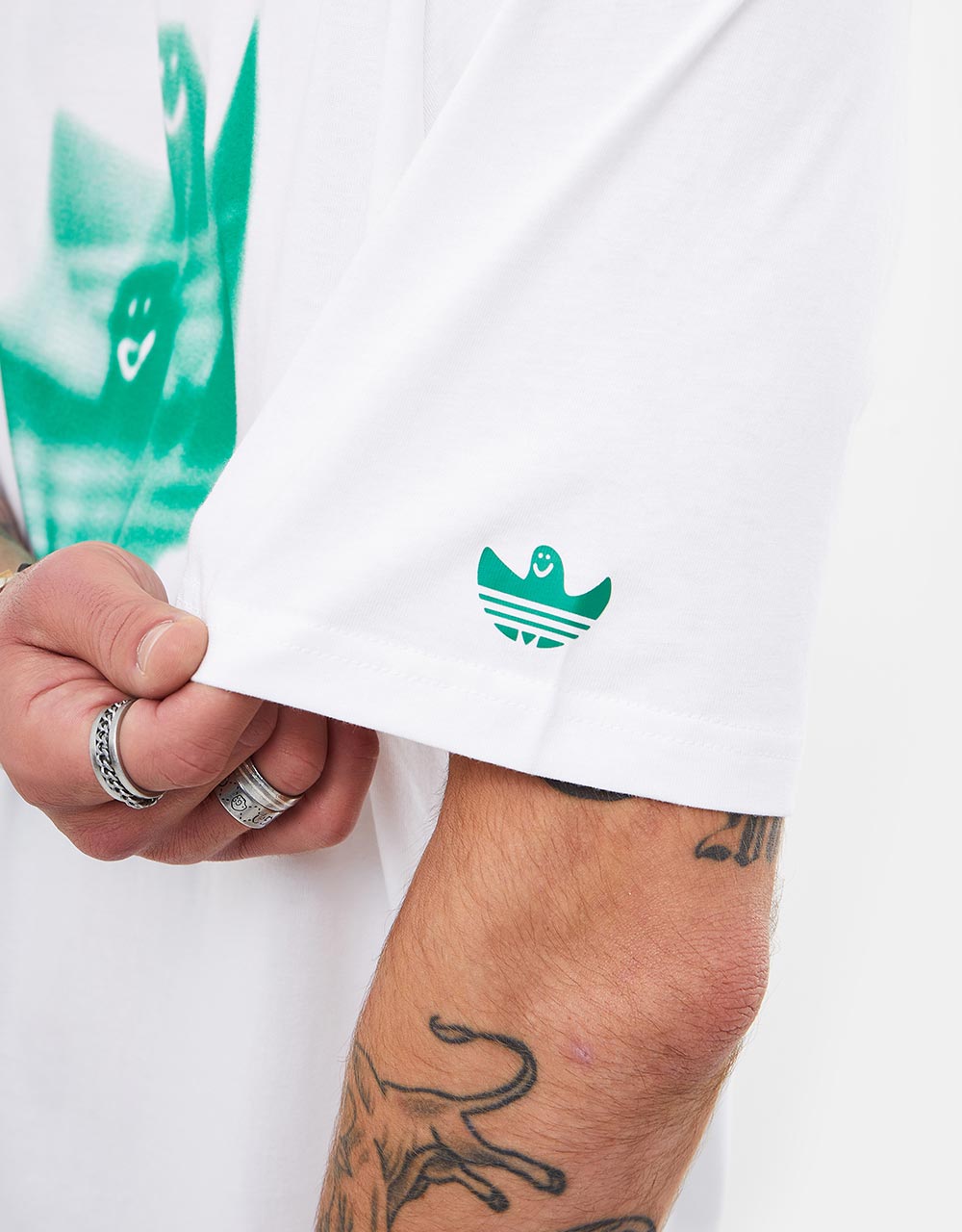 adidas Shmoo Logo T-Shirt - White/Court Green
