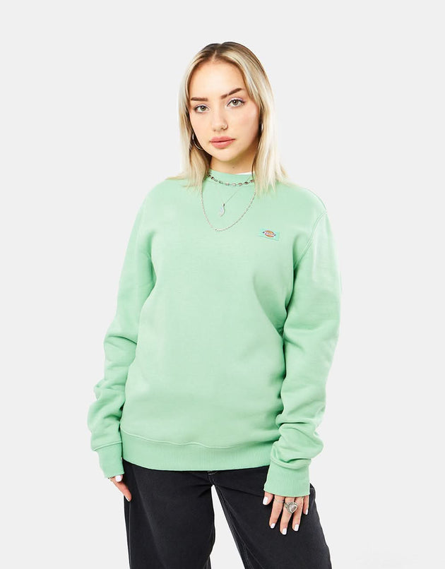 [gender:f]