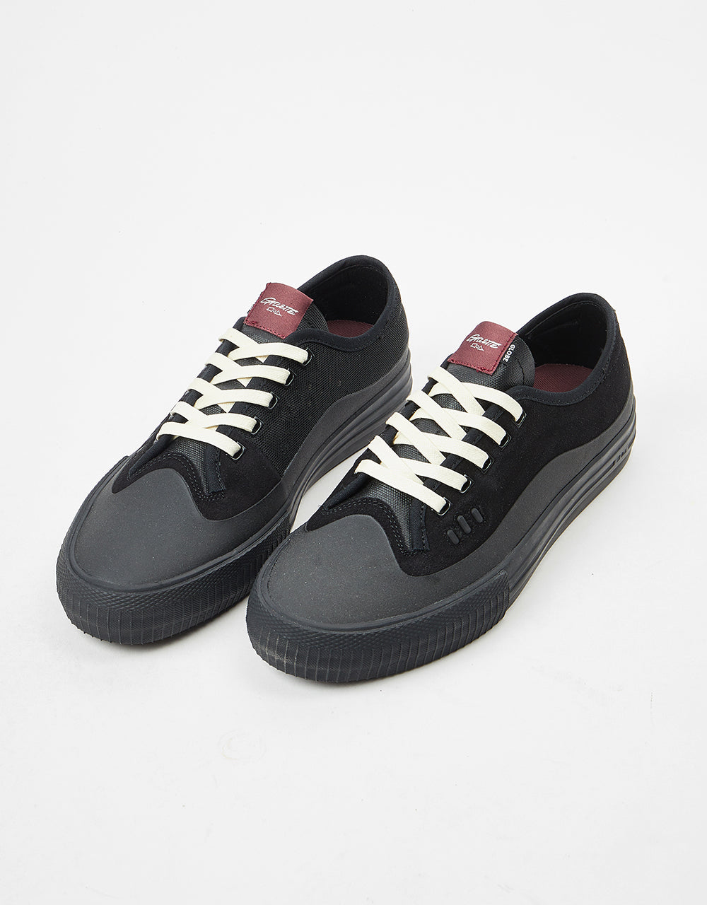 Globe Gillette Skate Shoes - Black/Black Suede