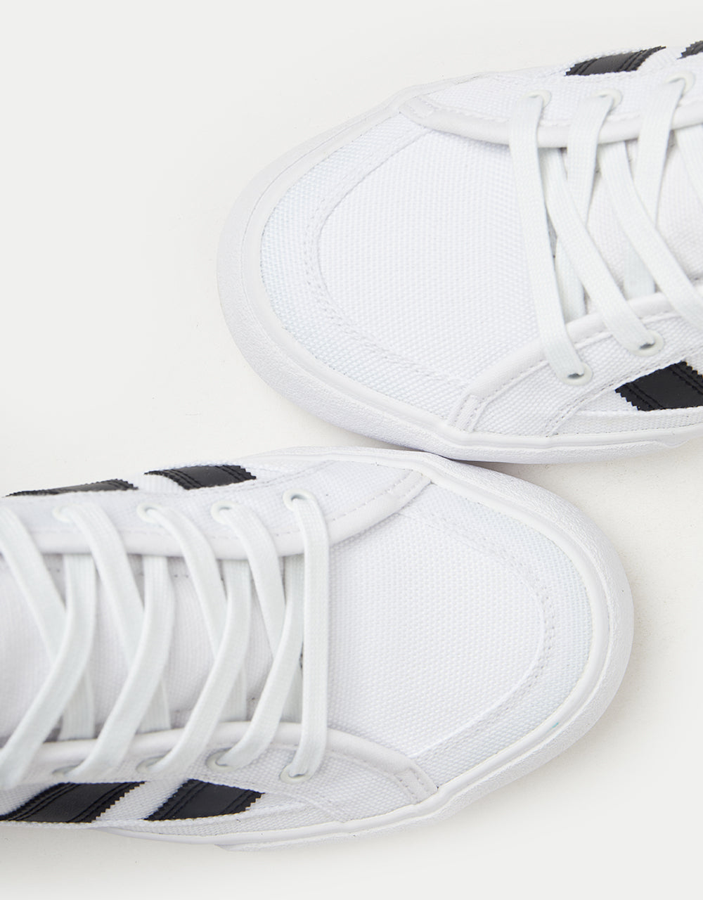 adidas Court TNS Premiere Skate Shoes - White/Core Black/Gold Metallic