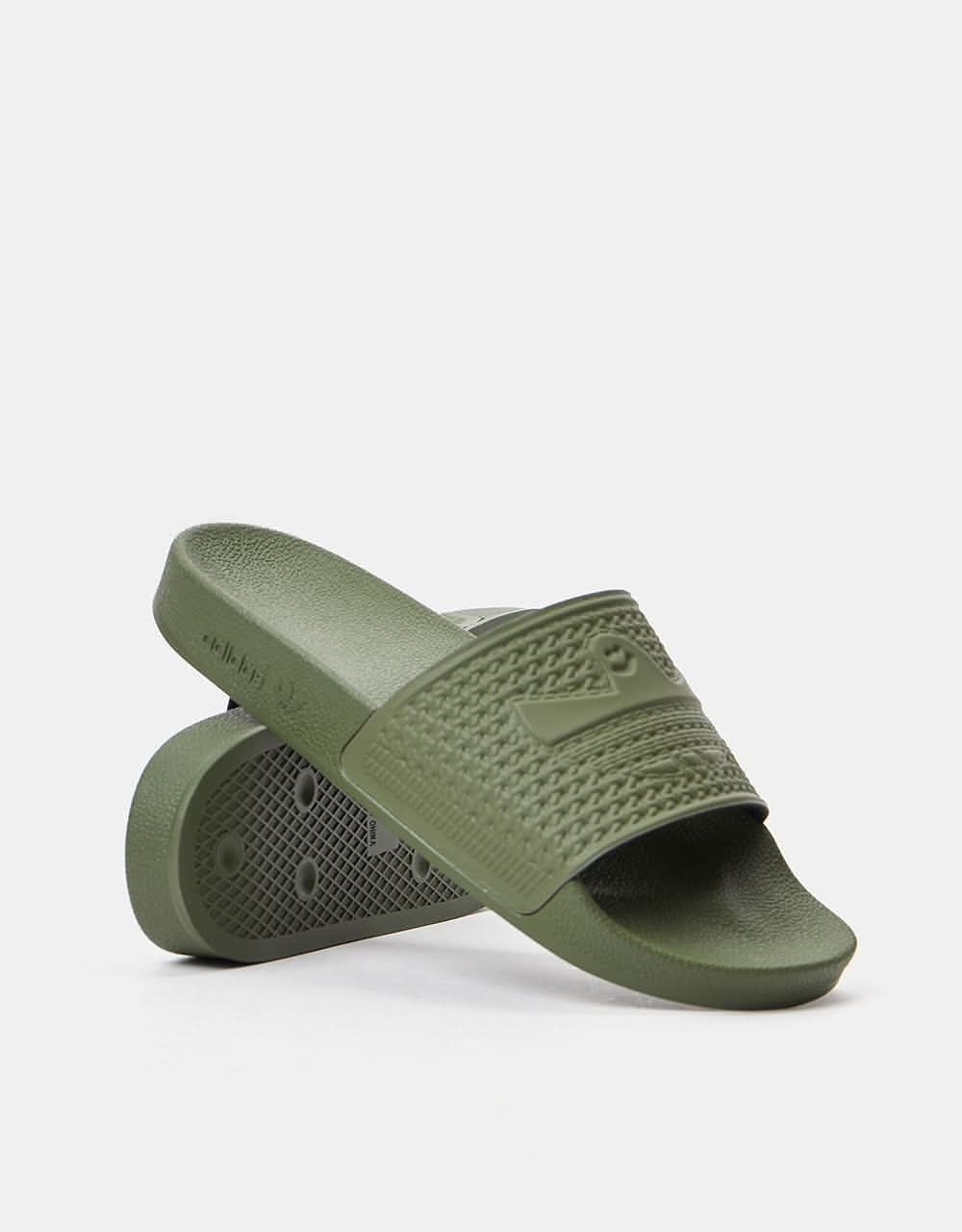 adidas Shmoofoil Slides - Olive