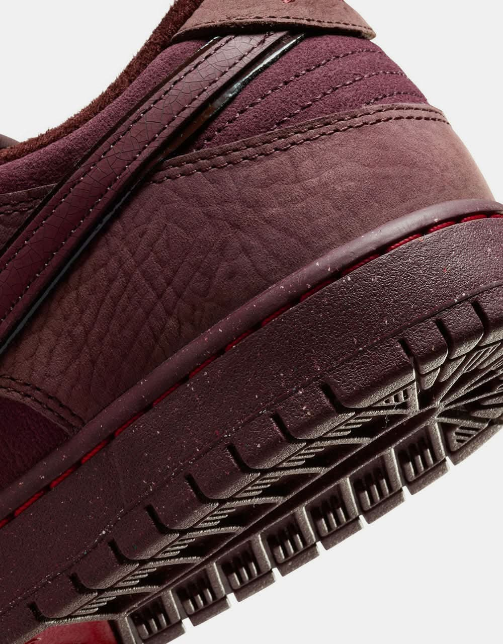 Nike SB 'City of Love' Dunk Low Premium Skate Shoes - Burgundy Crush/Dk Team Red-Earth-Dk Pony-Univ Red-Earth