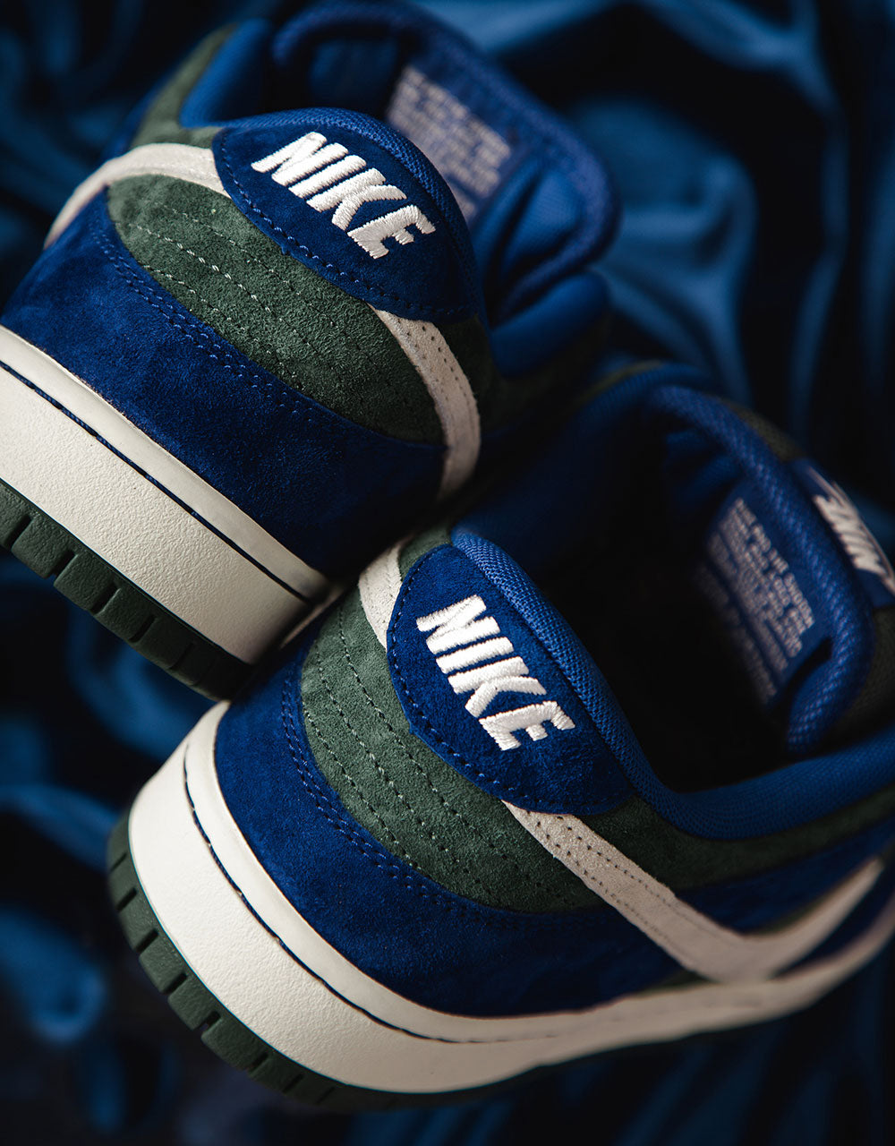 Nike SB 'Wildcard' Dunk Low Pro Skate Shoes - Dark Green/Blue/White