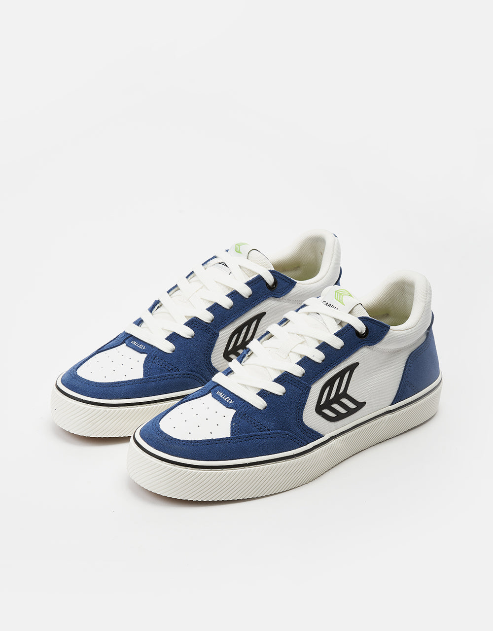 Cariuma Vallely Pro Skate Shoes - Off-White/Mystery Blue
