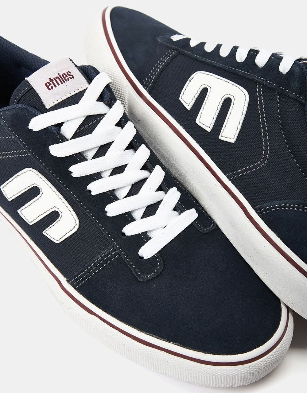 Etnies CALLI VULC X RAD RED WHITE BLUE - Livraison Gratuite | ! - Chaussures Chaussures de Skate 52,50 Etnies CALLI VULC X RAD RED WHITE BLUE - Livraison Gratuite | ! - Chaussures Chaussures de Skate 52,50