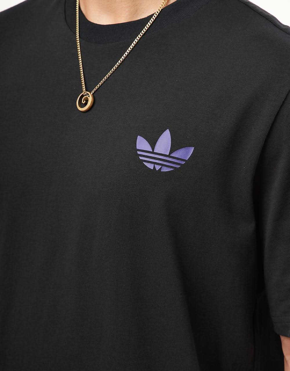 adidas 4.0 Stretched Logo T-Shirt - Black/Collegiate Purple