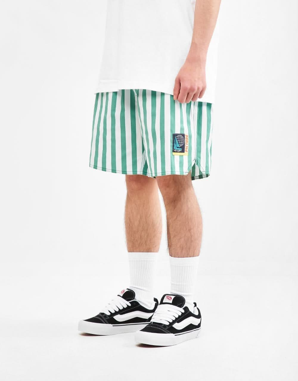 Picture Fish 17" Shorts - Lines Green Print