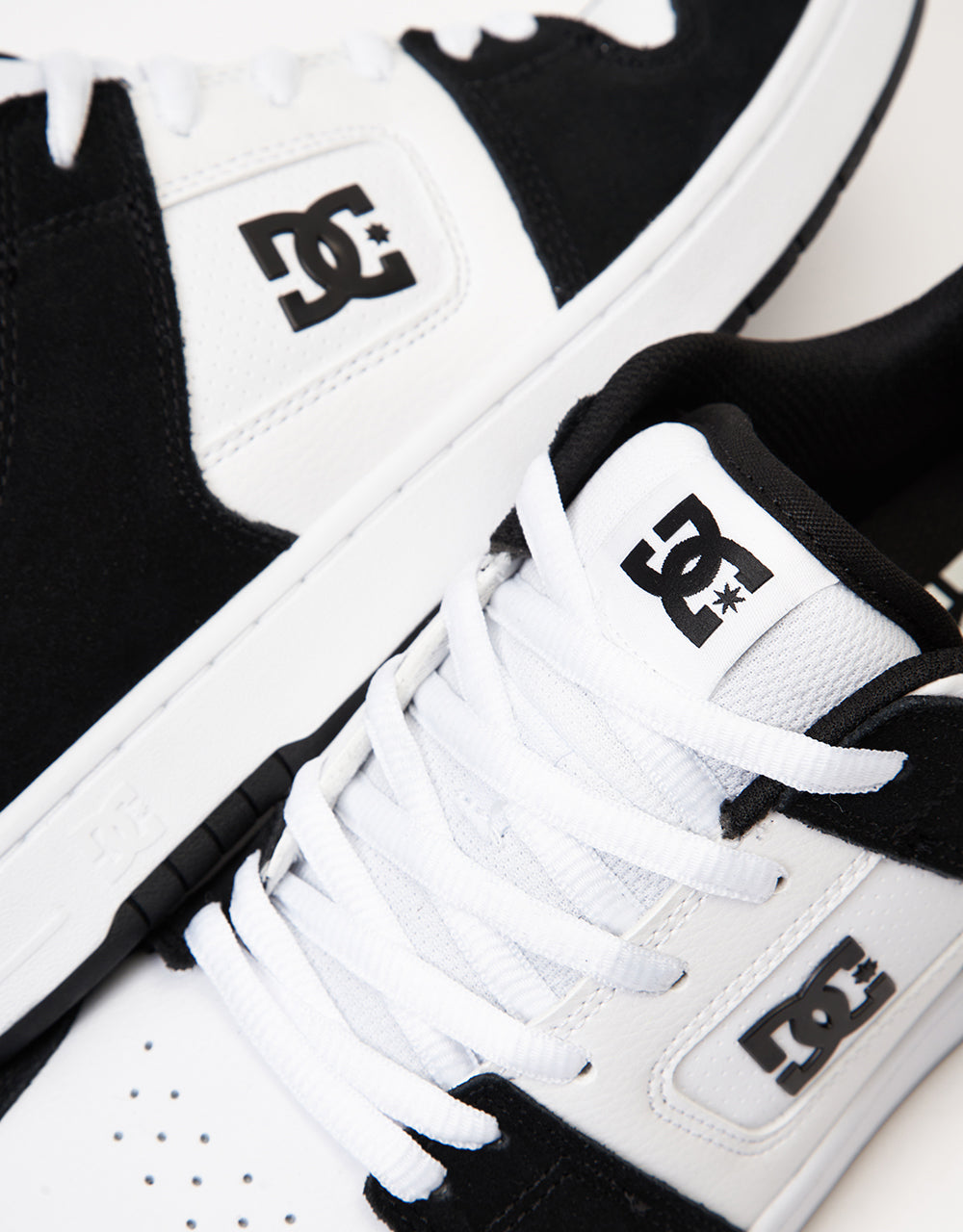 DC Manteca 4 Skate Shoes - White/Black