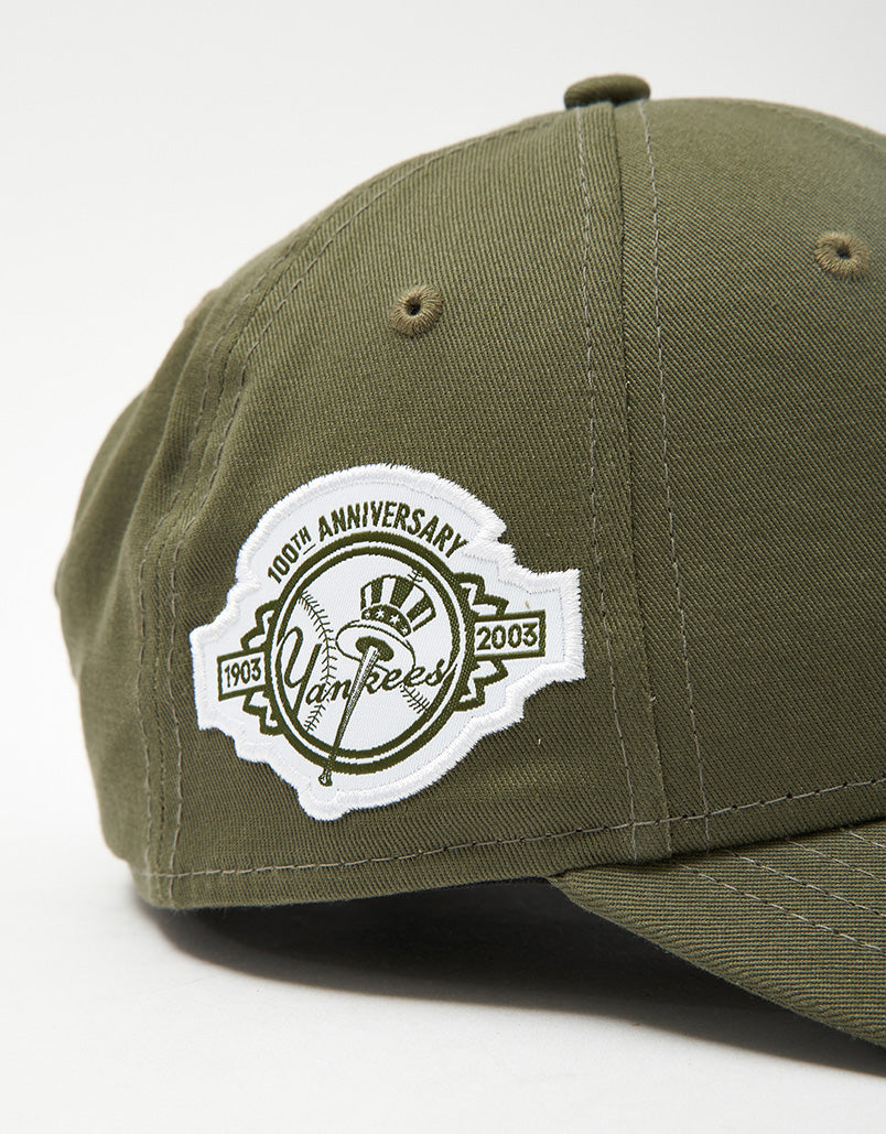 New Era 9Forty® New York Yankees Side Patch Cap - New Olive/White