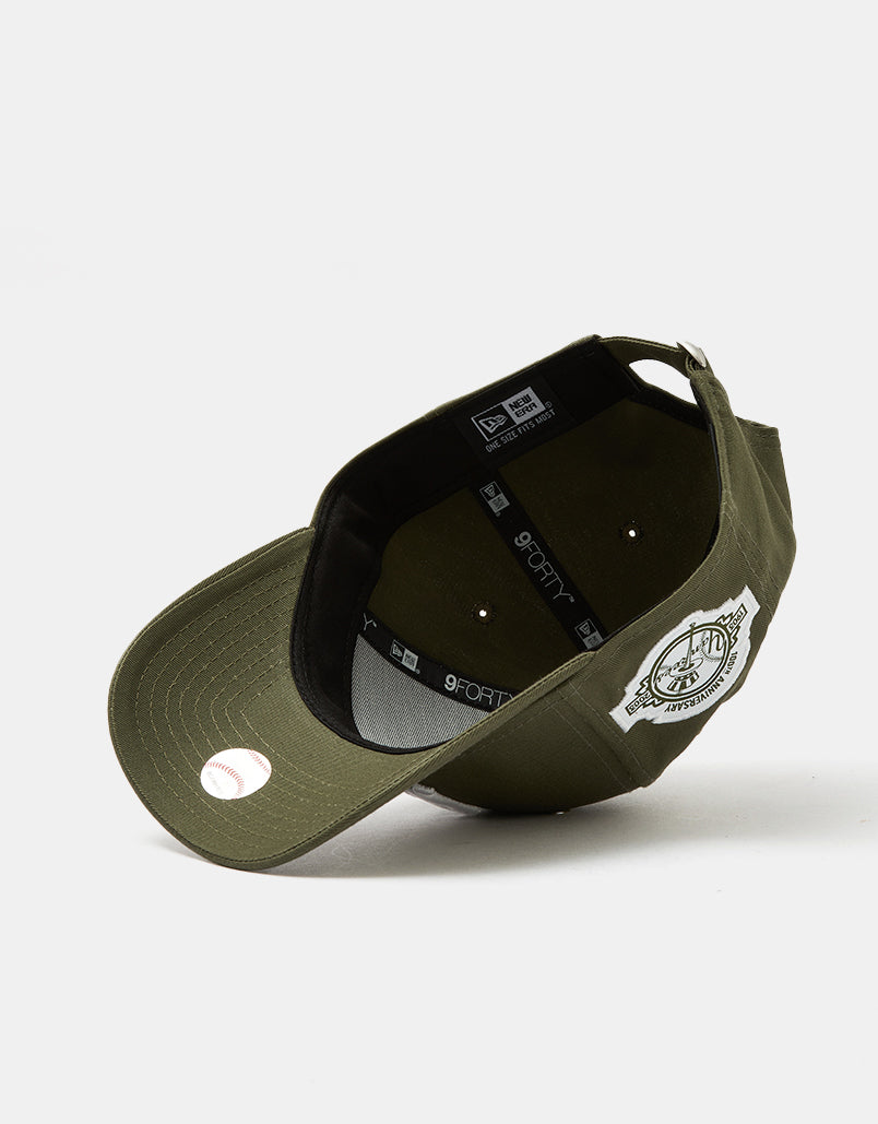 New Era 9Forty® New York Yankees Side Patch Cap - New Olive/White