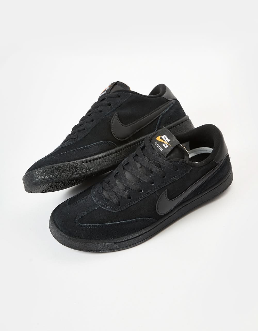 nike black classic shoes