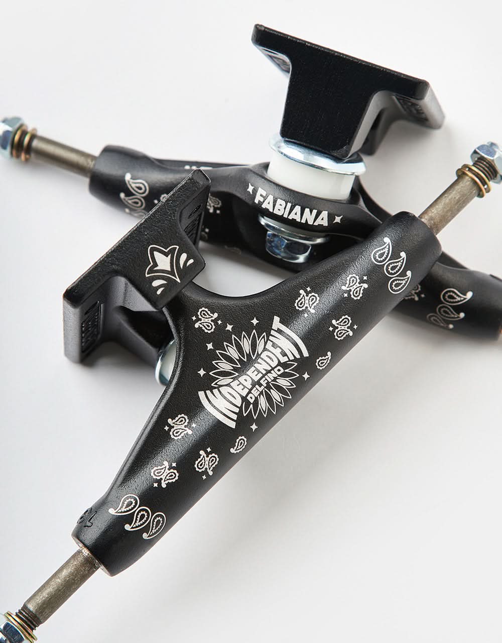 Independent Fabiana Bandana Stage 11 Hollow Standard Skateboard