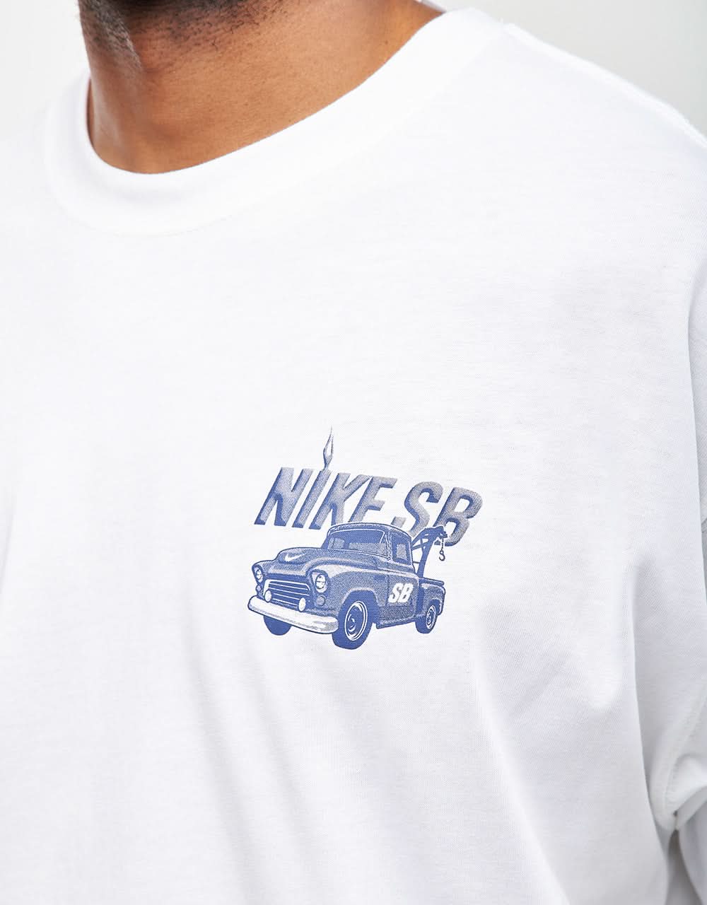 nike sb white t shirt