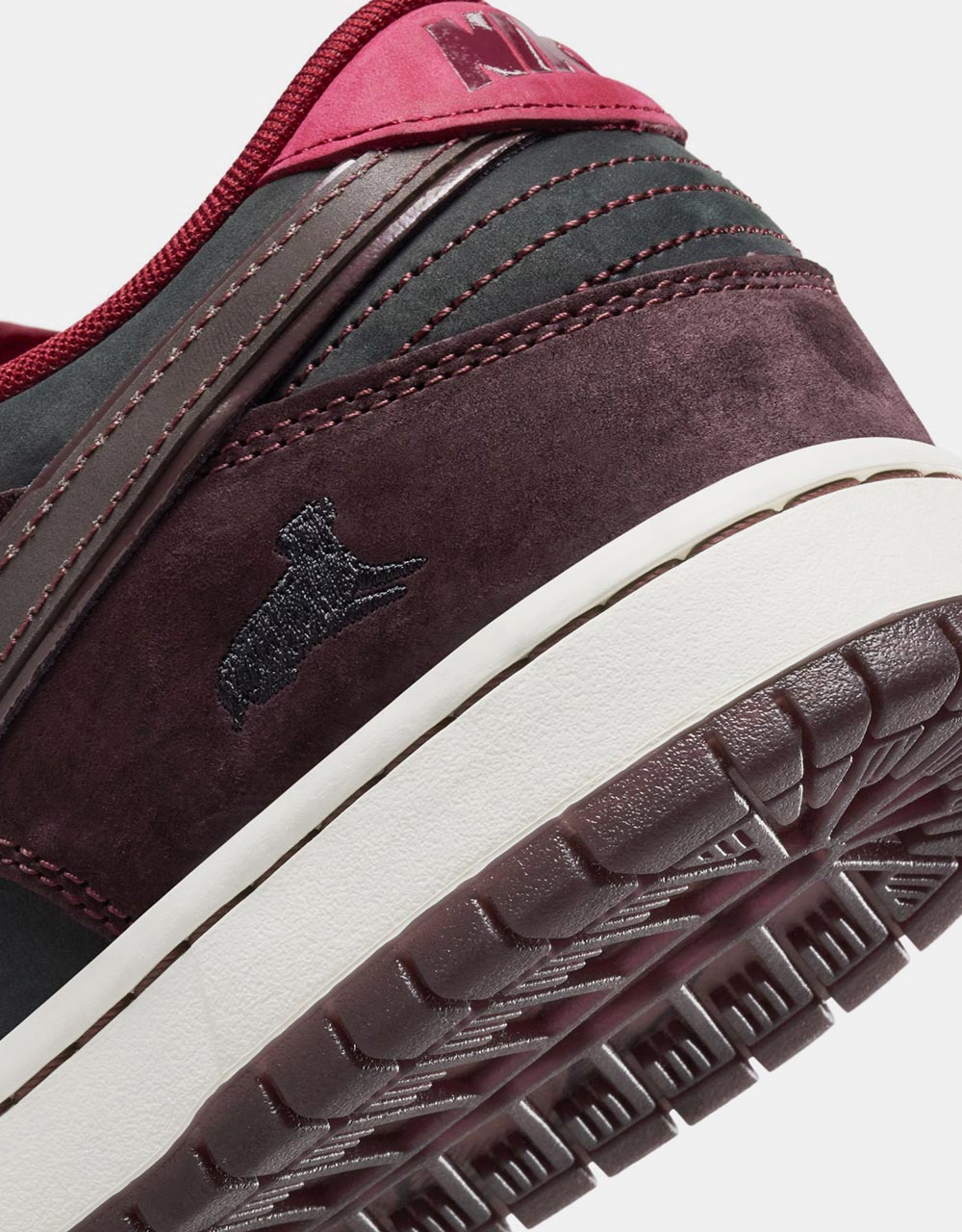 Nike SB 'Riot' Dunk Low Pro QS Skate Shoes - Mahogany/Dark