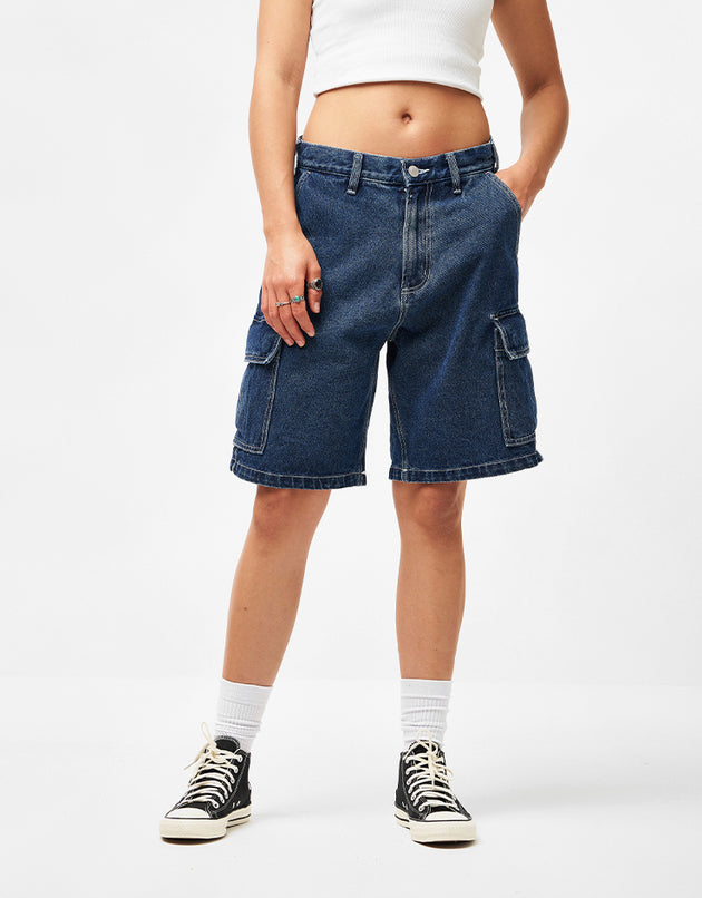 [gender:f]