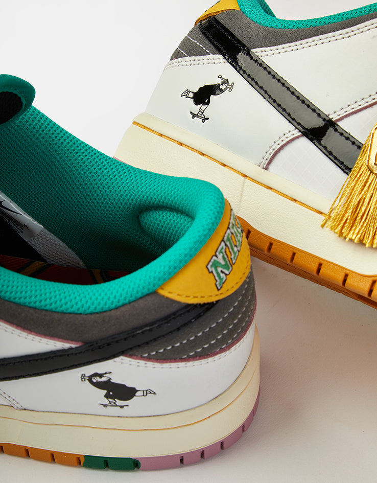 hhNIKE SB × CSEF × Dunk Low Pro QS Nike SB 'CSEF' Dunk Low Pro QS Skate Shoes - Summit White/Black