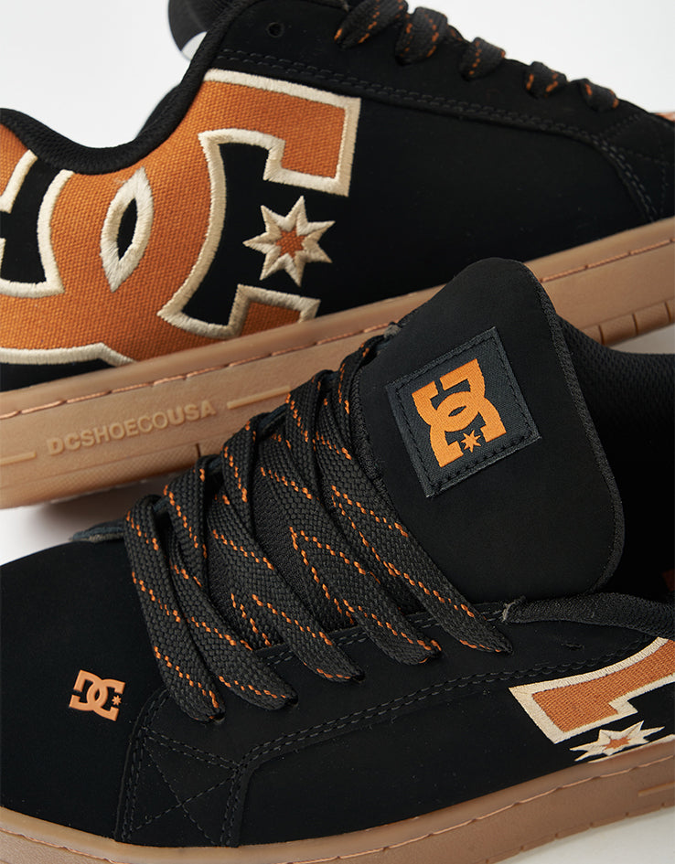 DC Court Graffik Skate Shoes - Black/Brown/Gum