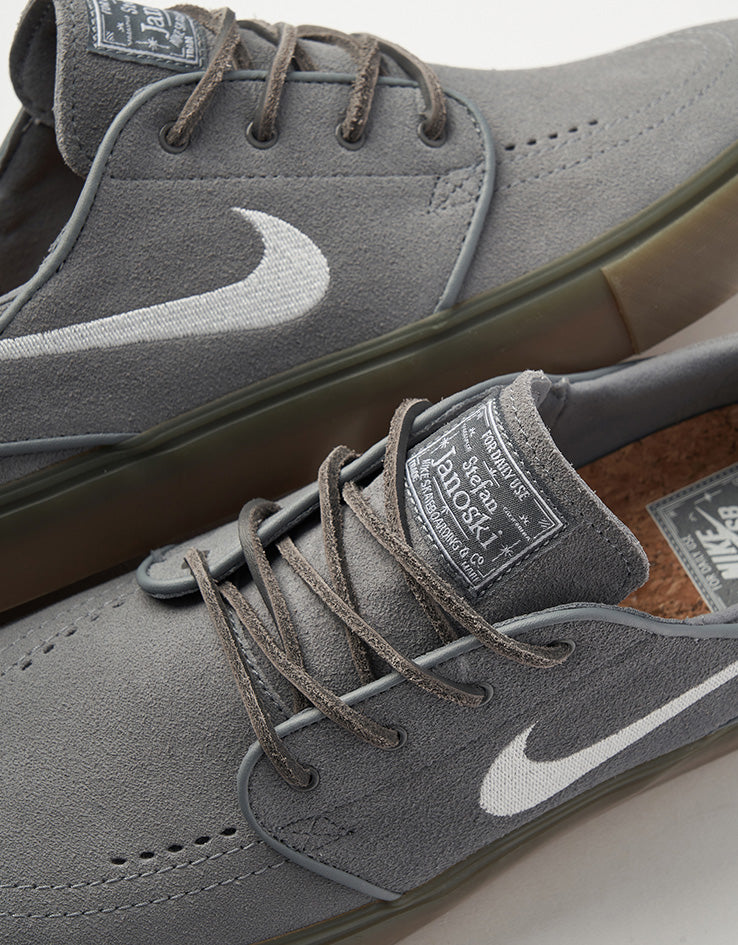 grey janoski