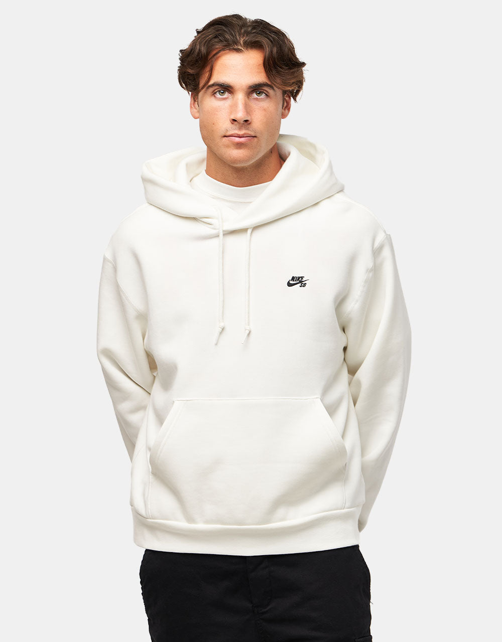 nike essential pullover hoodie