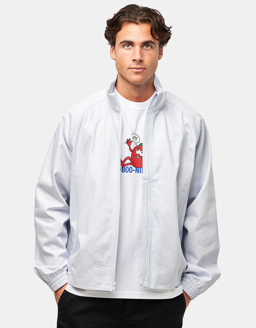 white nike sb windbreaker
