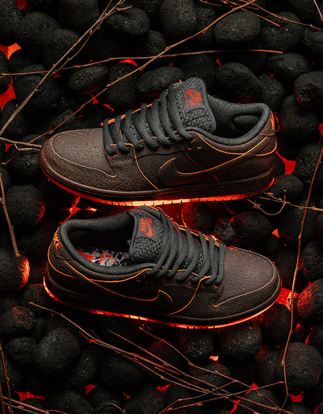 Nike SB 'Krampus' Dunk Low Pro Premium Skate Shoes - Dk Smoke Grey/Campfire Orange-Black