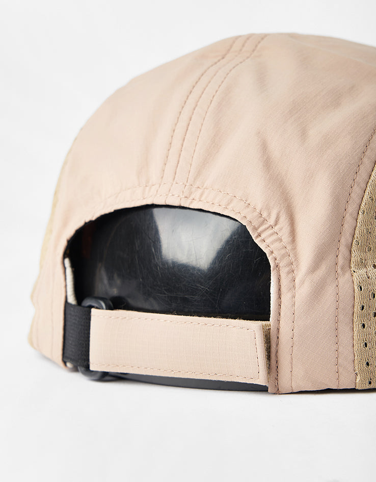 Columbia Wingmark™ Cap - Beach