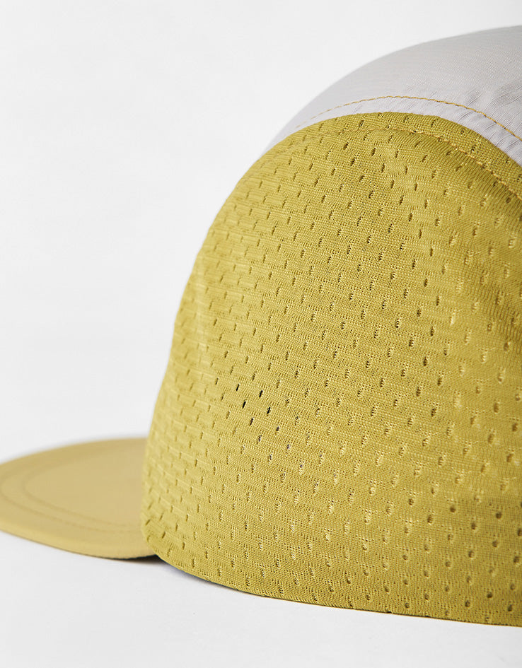 Columbia Wingmark™ Cap - Peppercorn/Pink Agate/Flint Grey