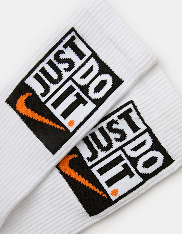 Nike Everyday Plus 3 Pack Crew Socks - White/Black Trio