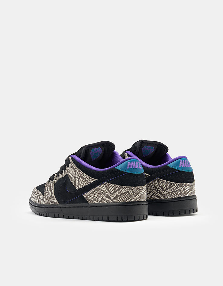 Nike SB 'Dashawn Jordan' Dunk Low Pro Skate Shoes - String/Black