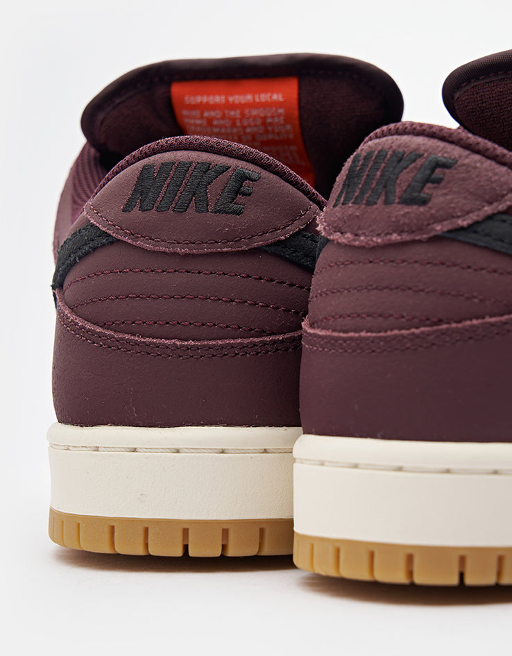 Nike SB 'Orange Label' Dunk Low Pro ISO Skate Shoes - Burgundy Crush/Black-Mystic Dates-Sail