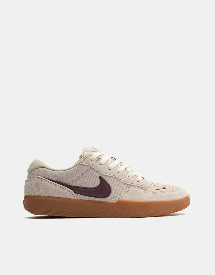 nike sb team classic cream
