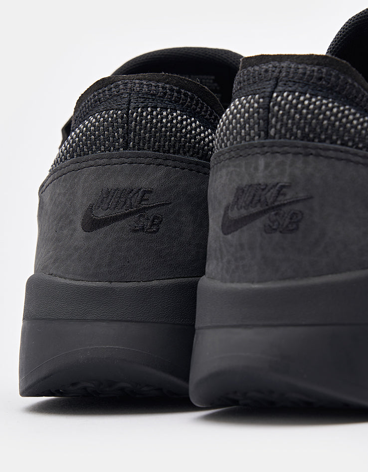 Nike SB PS8 Skate Shoes - Black/White-Black-Black