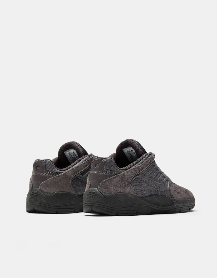 Nike SB Vertebrae Skate Shoes - Thunder Grey/Thunder Grey-Off Noir